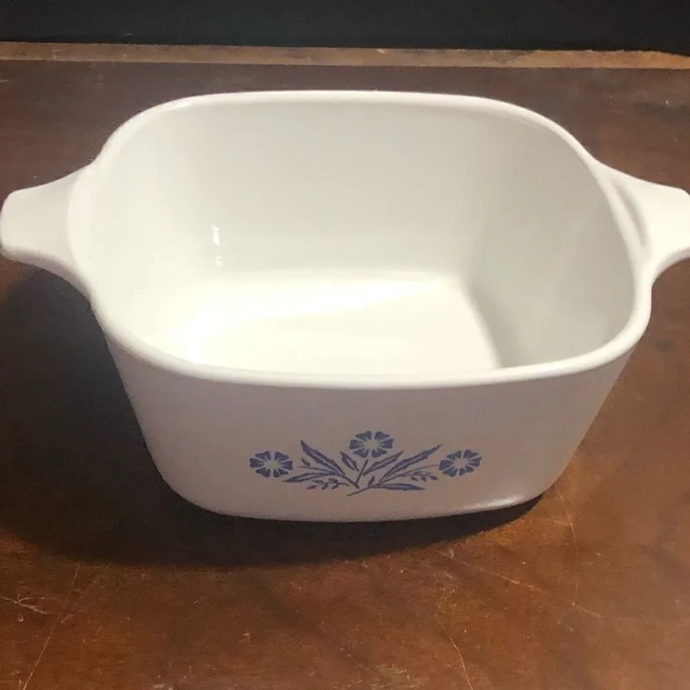 Corningware Blue Cornflower 2.75 cup dish. P-43-B. No lid. Vintage